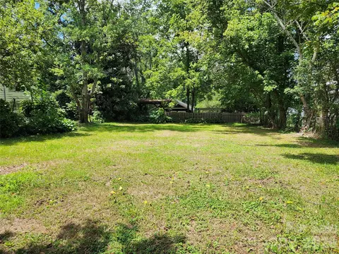 198 Fayetteville 83 St #83, Asheville, NC 28806