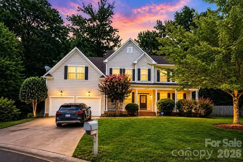 1260 Brough Hall Dr, Waxhaw, NC 28173