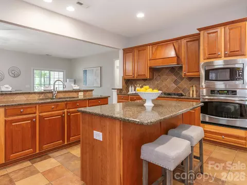 Kitchen - 49108 Gladiolus St, Fort Mill, SC 29707 photo 2 of 4