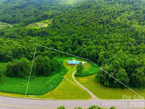 8162 Nc 16 N Hwy N, Moravian Falls, NC 28654
