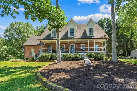 313 Springwood Ne Dr NE, Valdese, NC 28690