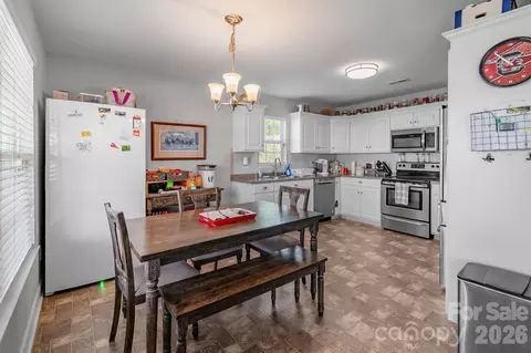 Kitchen - 3301 Silver Fox Cir, Lancaster, SC 29720 photo 1 of 2