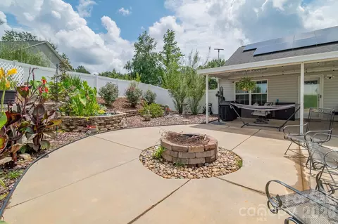 Exterior - 3301 Silver Fox Cir, Lancaster, SC 29720 photo 3 of 5