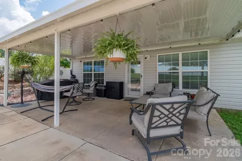 Exterior - 3301 Silver Fox Cir, Lancaster, SC 29720 photo 4 of 5
