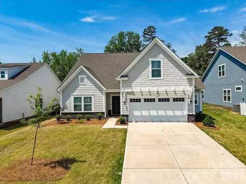 Exterior - 1139 Stone Marker Dr, Monroe, NC 28112 photo 9 of 11