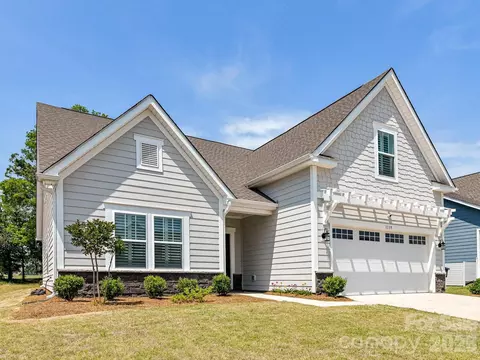 Exterior - 1139 Stone Marker Dr, Monroe, NC 28112 photo 7 of 11