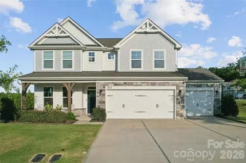 311 Bouchard Dr, Waxhaw, NC 28173