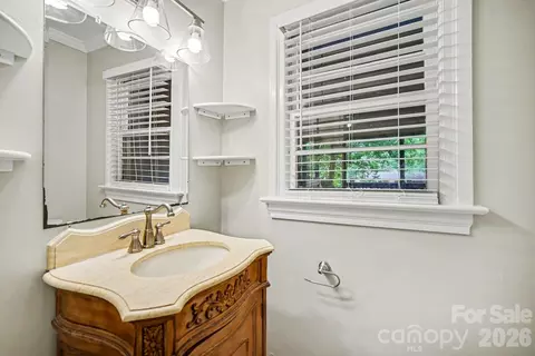 Bath - 704 1st Avenue Ne Pl NE, Conover, NC 28613 photo 2 of 2