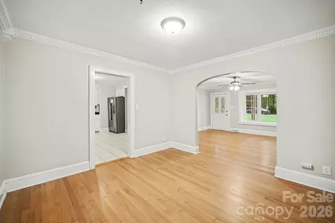 Living - 704 1st Avenue Ne Pl NE, Conover, NC 28613 photo 7 of 8