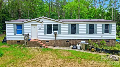 1039 Monterey Dr, Iron Station, NC 28080