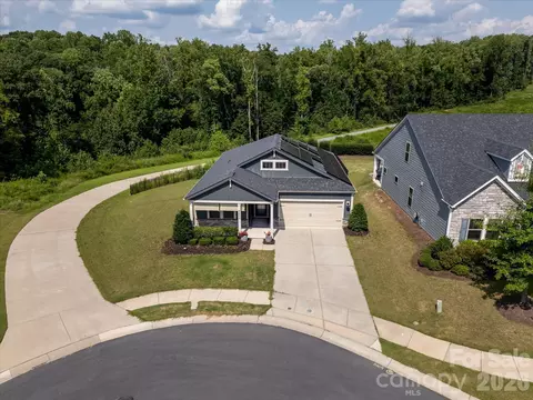 5609 Lavaux Ct, Charlotte, NC 28214