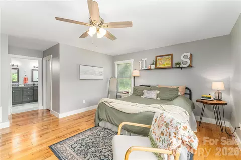 Bedroom - 68 Clear View Dr, Mars Hill, NC 28754 photo 3 of 5