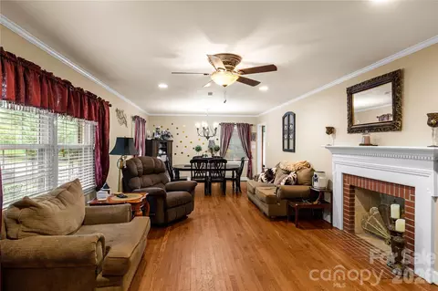 Living - 938 Forest Dr, Lancaster, SC 29720 photo 1 of 3