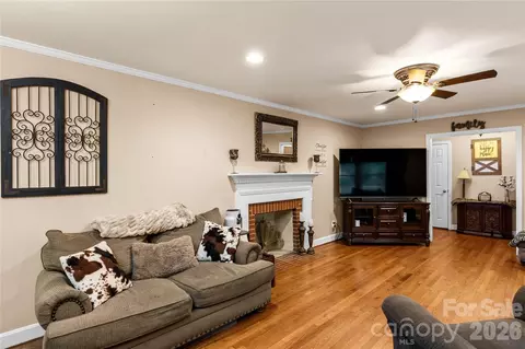 Living - 938 Forest Dr, Lancaster, SC 29720 photo 2 of 3