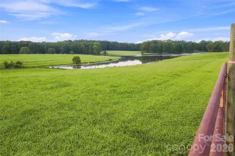 View/Area - 1979 Willie Usher Rd, Lancaster, SC 29720 photo 13 of 15