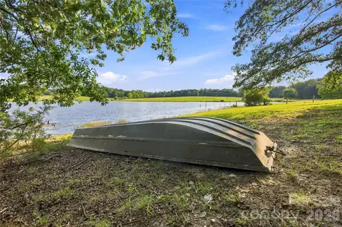 View/Area - 1979 Willie Usher Rd, Lancaster, SC 29720 photo 10 of 15