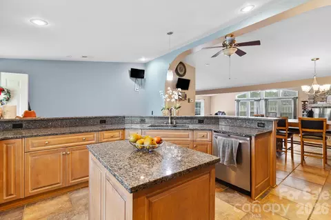 Kitchen - 1333 Bunnlevel Erwin Rd, Bunnlevel, NC 28323 photo 3 of 4