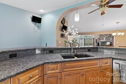 Kitchen - 1333 Bunnlevel Erwin Rd, Bunnlevel, NC 28323 photo 4 of 4