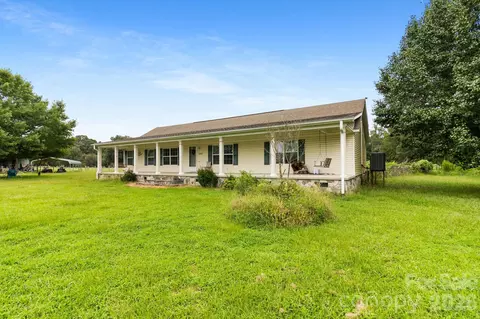 Exterior - 1333 Bunnlevel Erwin Rd, Bunnlevel, NC 28323 photo 3 of 3