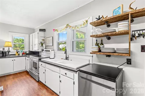 Kitchen - 532 Rash Rd, Olin, NC 28660 photo 5 of 5