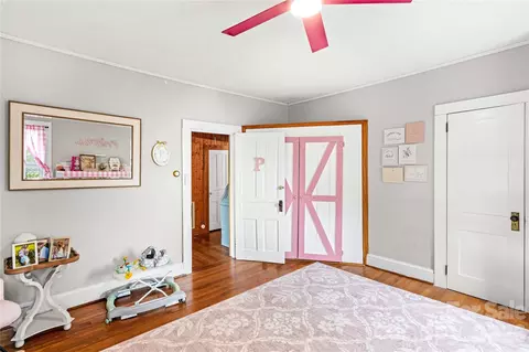 Bedroom - 532 Rash Rd, Olin, NC 28660 photo 5 of 8