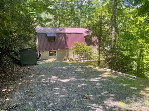 903 Winter Star Loop, Burnsville, NC 28714