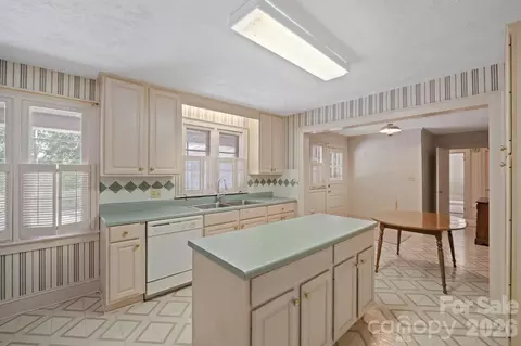 Kitchen - 17 E Murray St, Maiden, NC 28650 photo 1 of 4