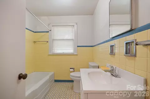 Bath - 17 E Murray St, Maiden, NC 28650 photo 1 of 2