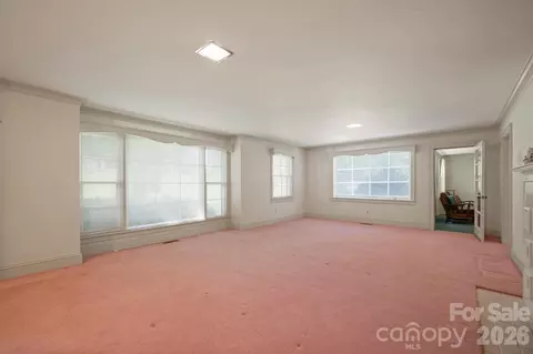 Living - 17 E Murray St, Maiden, NC 28650 photo 3 of 5