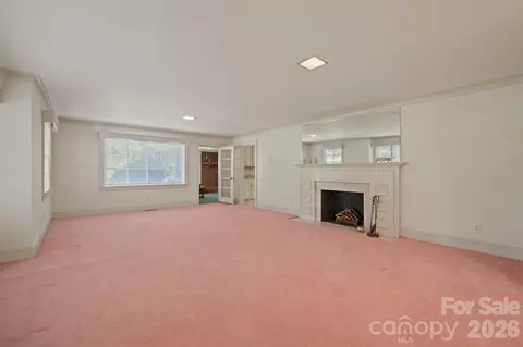 Living - 17 E Murray St, Maiden, NC 28650 photo 2 of 5