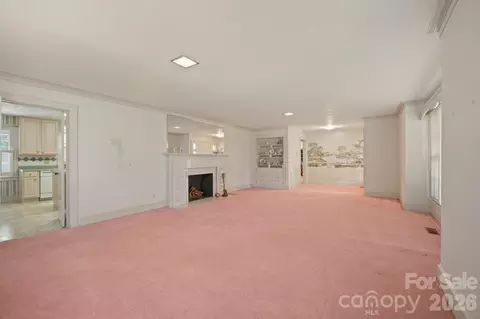 Living - 17 E Murray St, Maiden, NC 28650 photo 1 of 5