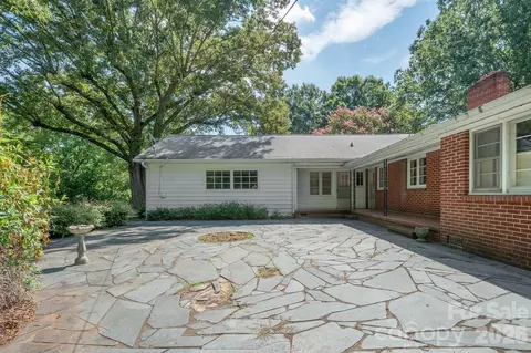 Exterior - 17 E Murray St, Maiden, NC 28650 photo 1 of 3