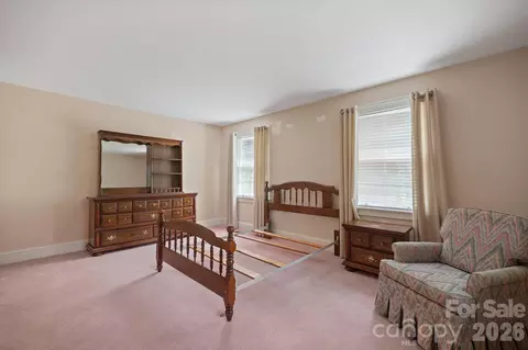 Bedroom - 17 E Murray St, Maiden, NC 28650 photo 4 of 9
