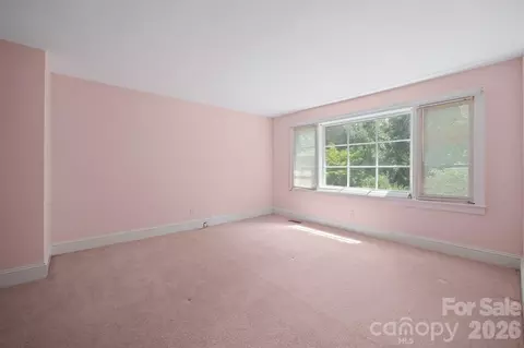 Bedroom - 17 E Murray St, Maiden, NC 28650 photo 8 of 9