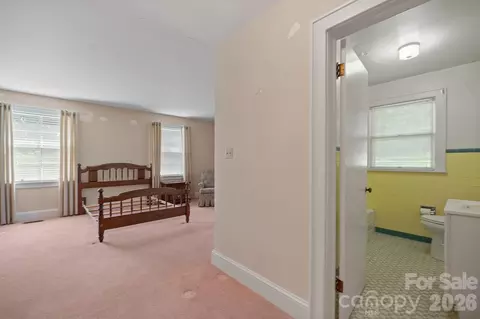 Bedroom - 17 E Murray St, Maiden, NC 28650 photo 6 of 9