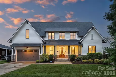 215 Hartford Ave, Charlotte, NC 28209