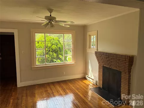 Living - 409 Messner St, Salisbury, NC 28144 photo 3 of 4