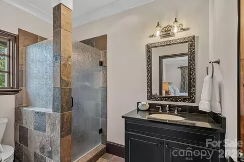 Bath - 1807 Charden Rd, Davidson, NC 28036 photo 3 of 4
