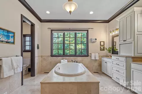 Bath - 1807 Charden Rd, Davidson, NC 28036 photo 1 of 4