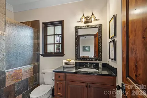 Bath - 1807 Charden Rd, Davidson, NC 28036 photo 4 of 4
