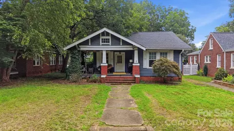 321 Grandin Rd, Charlotte, NC 28208