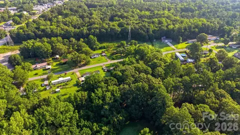 101 Maxwell Dr, Clover, SC 29710 photo 2