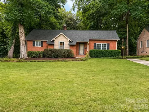 3101 Northampton Dr, Charlotte, NC 28210