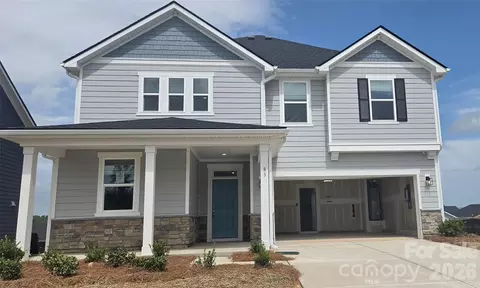 83 Lancashire Ct, Denver, NC 28037