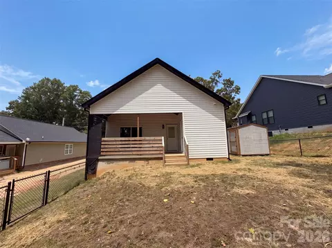Exterior - 490 E 22nd St, Kannapolis, NC 28083 photo 2 of 6