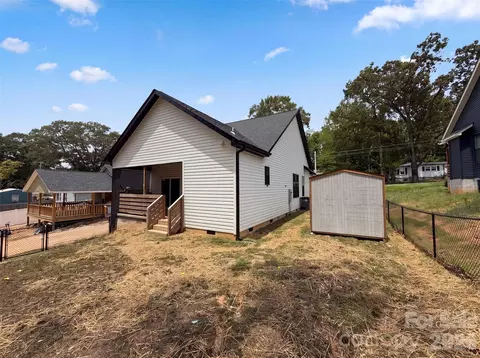 Exterior - 490 E 22nd St, Kannapolis, NC 28083 photo 5 of 6