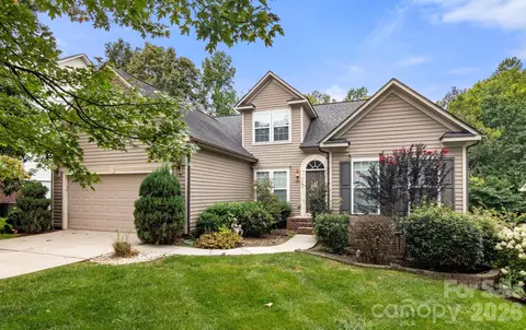 7055 Sedgebrook W Dr W, Stanley, NC 28164
