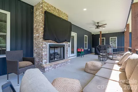 Exterior - 949 Cat Square Rd, Vale, NC 28168 photo 5 of 10