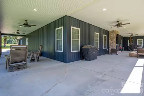 Exterior - 949 Cat Square Rd, Vale, NC 28168 photo 6 of 10