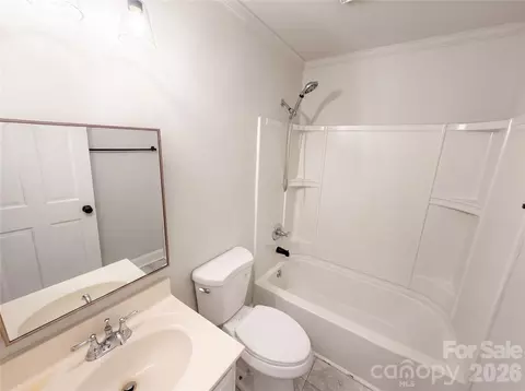 Bath - 2592 Tully Ct, Lancaster, SC 29720 photo 2 of 2